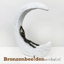 Kunst beeldje "Ontspannen" voor in huis BBW005br16