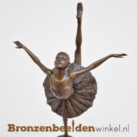 NR 2 | Cadeau vrouw 59 jaar ''Ballerina beeldje brons'' BBW2219a