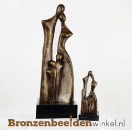 NR 3 | Bronzen beeld Utrecht ''Gezin 4 personen'' BBW001br41