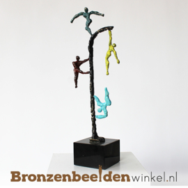 Beeldje "Kleurrijke kinderen" BBW006br07