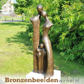 Bronzen tuinbeeld "Gezin met 2 kinderen" BBW2387br