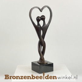 Afrikaans sculptuur "Houden van elkaar" BBW007br34