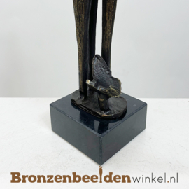 Gedenkbeeldje gezin 3 personen en vlinder BBW006br18