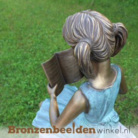 Bronzen tuinbeeld lezend meisje BBW1571br