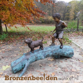 Bronzen tuinbeeld "Jongetje met Hond" BBW556