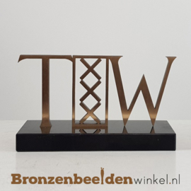 BRONZEN LETTERS  IN OPDRACHT