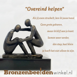 Vriendschap beeldje "Overeind helpen" BBW01br-01