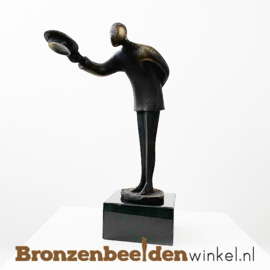 NR 9 | Bronzen beeld Groningen ''Chapeau'' BBW001br33
