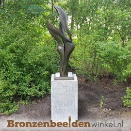 Asbestemming tuin beeld op sokkel "Verbondenheid" BBW08ab19br