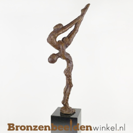 Afrikaans sculptuur "Balans" op sokkel BBW007br23
