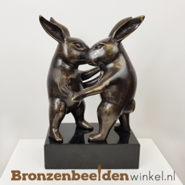 NR 1 | 44 jaar getrouwd cadeau  "de Dansende Hazen" BBW1842br