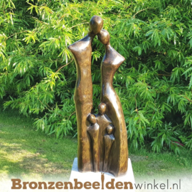 Bronzen tuinbeeld "Gezin met 3 kinderen" BBW2390br