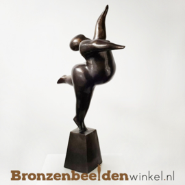 Bronzen beelje van een dikke dame BBWFHDD