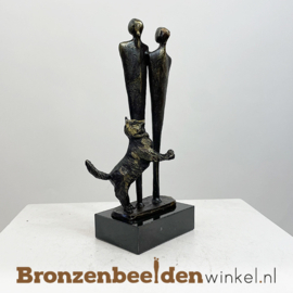 Hondenbeeldje "Hond met baasjes" BBW06br16