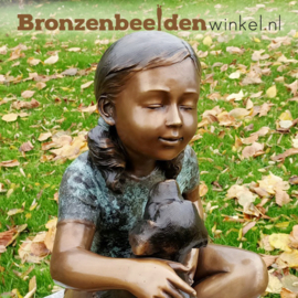 Bronzen meisje met hondje als tuinbeeld BBW51329br