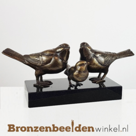 NR 7 | Eerste Vaderdag cadeau ''Vogels met jong op sokkel'' BBW80004