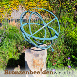 Moderne zonnewijzer van brons op basalt sokkel BBW0107basalt