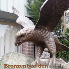 Tuinbeeld adelaar brons BBW0389br