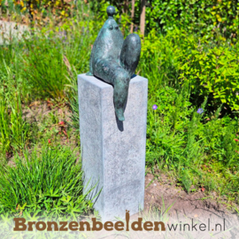 Dikke dames beeld "Liesje" voor in de tuin BBW94542