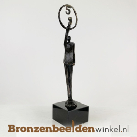 TOP 5 jaar in dienst cadeau "Het glas heffen" met jaartal 5