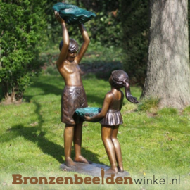 Bronzen fontein kinderen spelend met water BBW61068