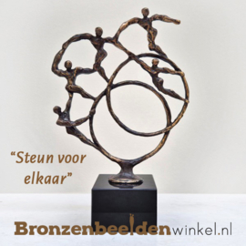 Vriendschap beeldje "Steun voor elkaar (5 pers)" BBW004br34-5