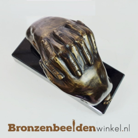 Bronzen beeldje "Gevouwen Handen" BBW4447