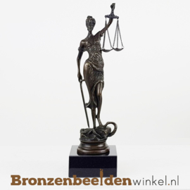 Vrouwe Justitia beeldje brons BBW008br11
