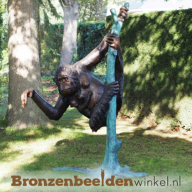 Tuinbeeld aap in brons BBW50492