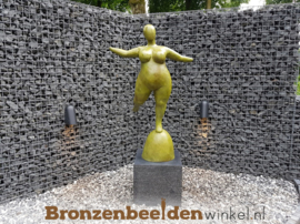 Bronzen tuinbeeld "Dikke Dame" BBW91100