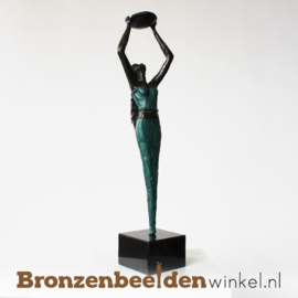 Sculptuur "De Waterdrager" BBW004br81