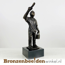 Beeldje van een schilder BBW23bp01