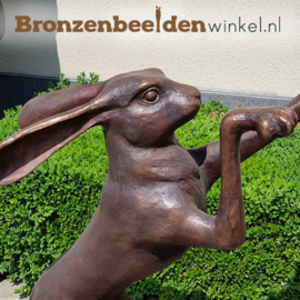 Beeld "De Dansende Hazen" BBW94571