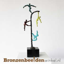 Beeldje "Kleurrijke kinderen" BBW006br07