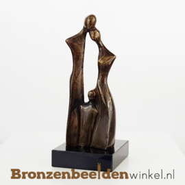 Bronzen beeldje vader moeder en kind BBW006br02