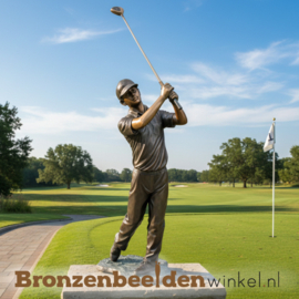 Beeld golfer van brons BBW888br