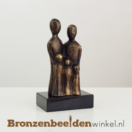 NR 8 | Sinterklaas cadeau ''Gezinsbeeldje 5 personen'' BBW22000