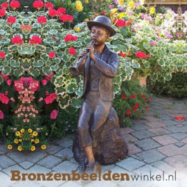 Bronzen fluitspelende jongen tuinbeeld BBW0603br