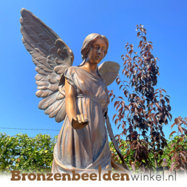 Engel beeld voor in de tuin BBW94530