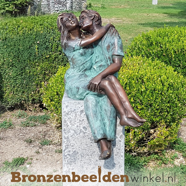Sturen Madeliefje Cumulatief Beeld liefdespaar kopen van brons | Bronzen tuinbeeld liefde