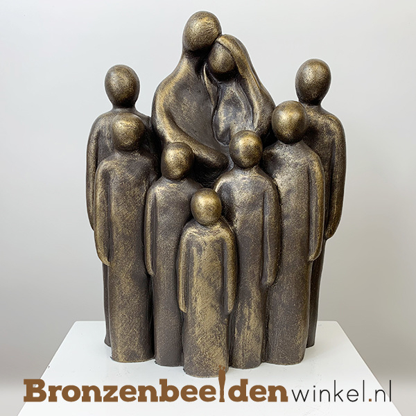 beeld 9 gezin personen