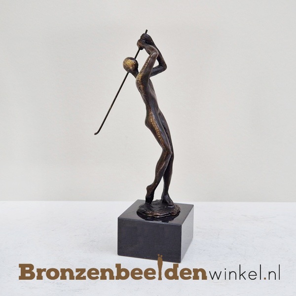 bronzen beeldje golfer