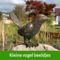 kleine vogel beeldjes