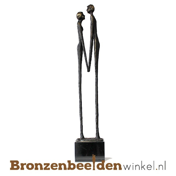 Liefdes beeldjes van brons, beelden liefde, beeld man en vrouw