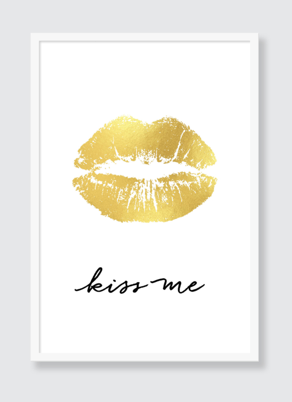 Poster Kiss me goud