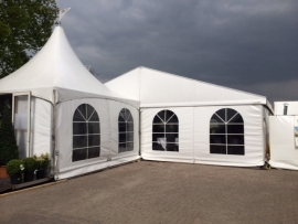 Verzorgd feest op locatie (incl tent en catering)