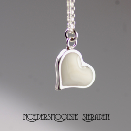 Moedermelk Collier Acceptance