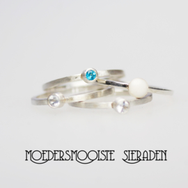 Stapelring zilver met geboortesteen 3 mm