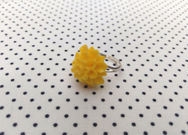 Ring chrysant geel