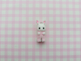 Bedel fluffy konijntje met jasje